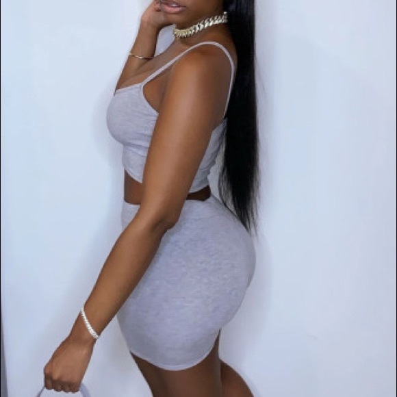 Two piece spaghetti strap crop top and shorts set - Picture 5 of 6